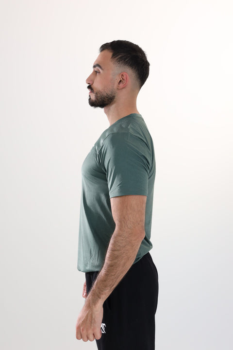 Essential "Lined" Regular Fit T-Shirt