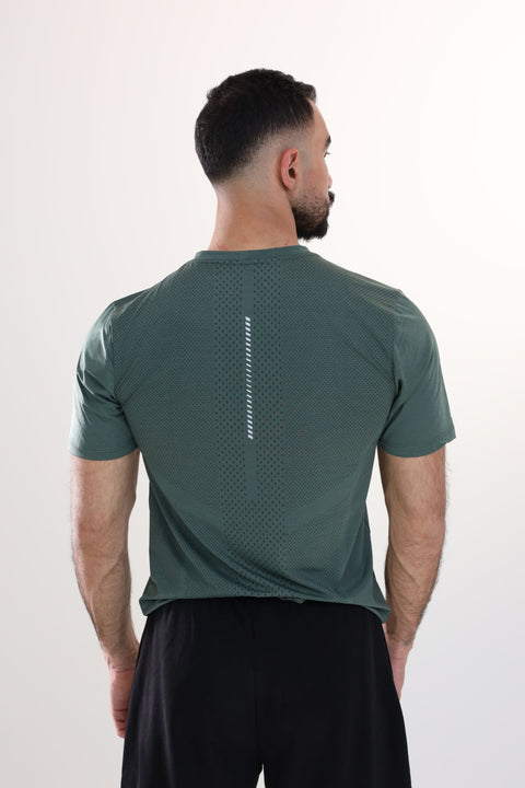 Essential "Lined" Regular Fit T-Shirt