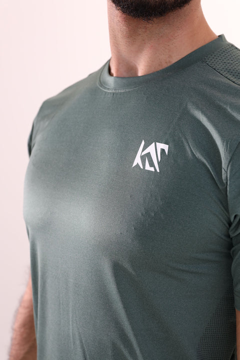 Essential "Lined" Regular Fit T-Shirt